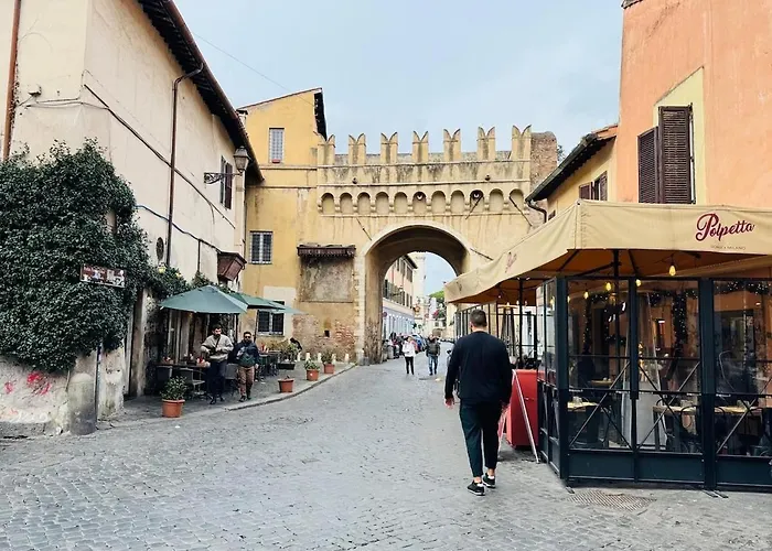Trastevere Garibaldi 14 Roma